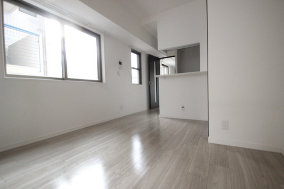 居室・リビング　※別部屋の写真です
