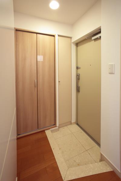 玄関　シンプルで使いやすい玄関です