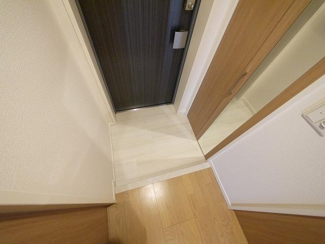 玄関　シンプルで使いやすい玄関です