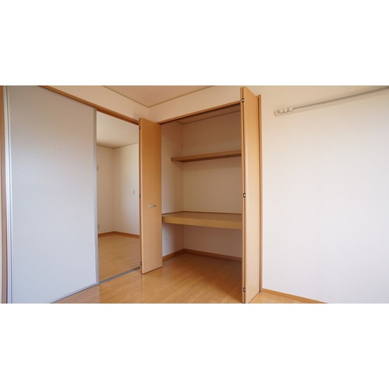 収納　クローゼット