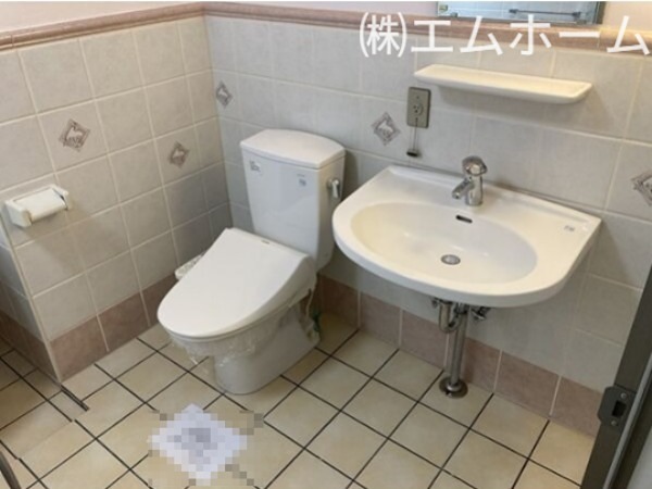 トイレ　温水洗浄便座付トイレ