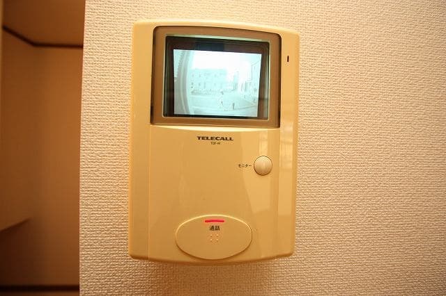 セキュリティ　モニターインターフォン付きでセキュリティ面も安心ですね。