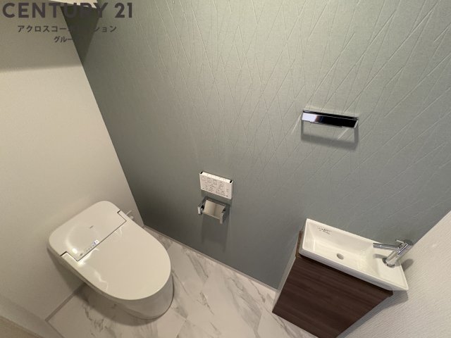 トイレ　ゆったり落ち着けるトイレです。