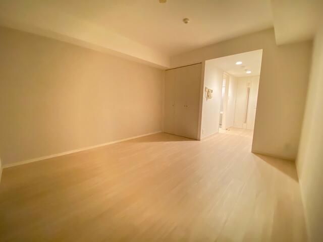 居室・リビング　※別部屋の参考写真です。