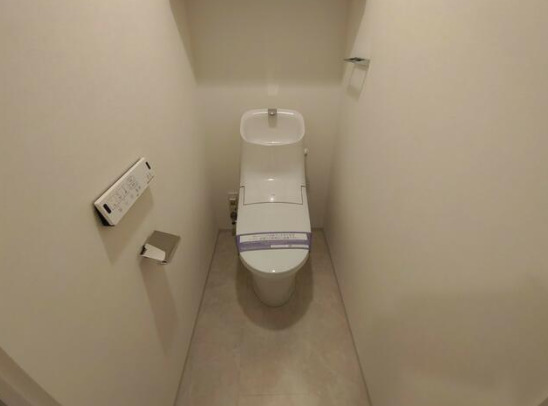 東京メトロ丸ノ内線 御茶ノ水駅 徒歩6分 12階建 築7年のトイレ写真