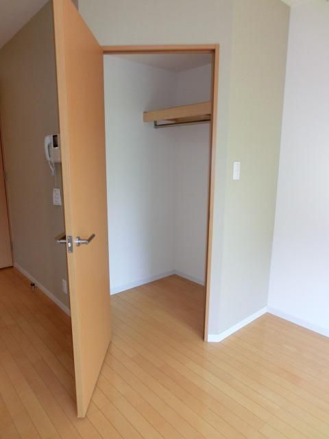 収納　ウォークインクローゼット