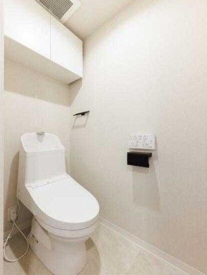 つくばエクスプレス 浅草駅 徒歩6分 10階建 築37年のトイレ写真
