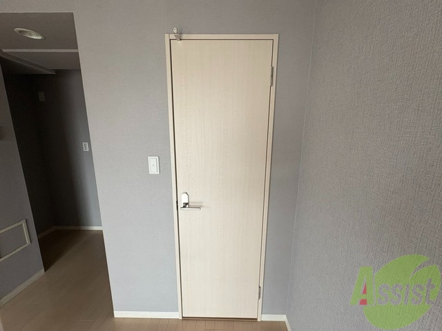 収納　こちらは収納になります。衣類の収納に便利ですね。