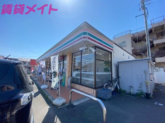 コンビニ　セブンイレブン四日市中川原1丁目店（コンビニ）まで466m