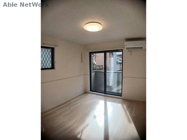 西尾市 2階建 築2年の居間写真