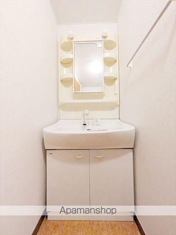 ＪＲ山陽本線 新倉敷駅 バス乗車時間：5分 最寄りバス停で下車 徒歩3分 2階建 築26年の内装写真