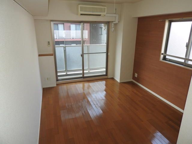 SPERANZAの居間写真