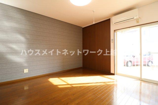 居室・リビング　洋室8帖