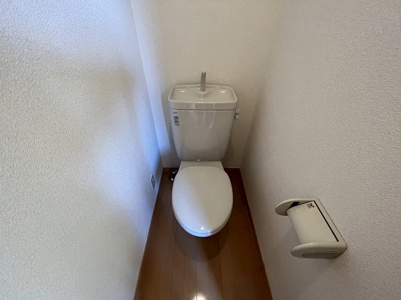 ＪＲ東海道本線 茅ケ崎駅 徒歩18分 2階建 築18年のトイレ写真