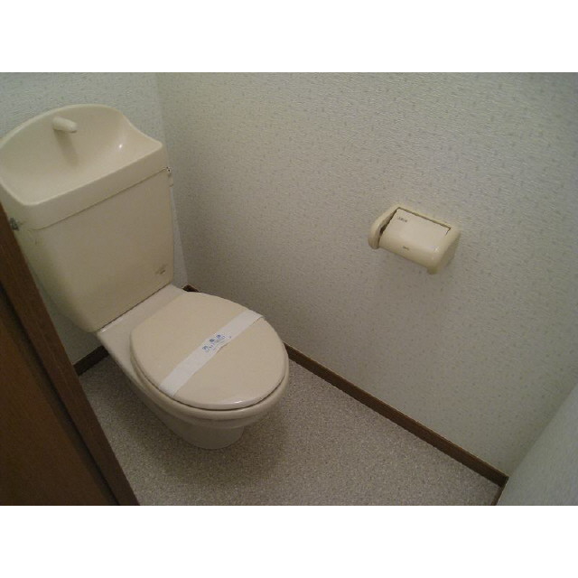 プレジール Kのトイレ写真