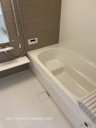 バス・シャワールーム　追い焚き機能付き一坪バス