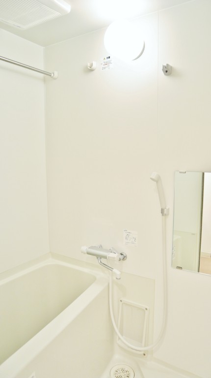 バス・シャワールーム　★ゆったり浸かれる浴槽★