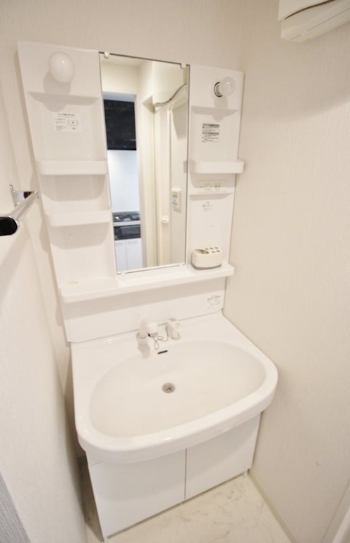 洗面設備　★収納付き、独立洗面台★