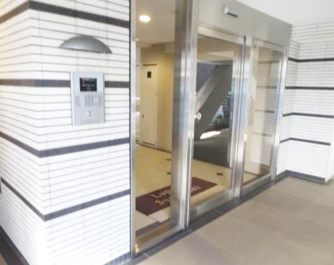 エントランス　★オートロック完備でセキュリティ面◎★