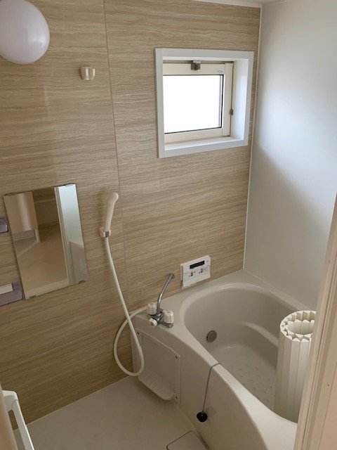 バス・シャワールーム　追焚き付お風呂　シャワー付