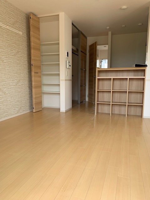 居室・リビング　南向きの明るいお部屋