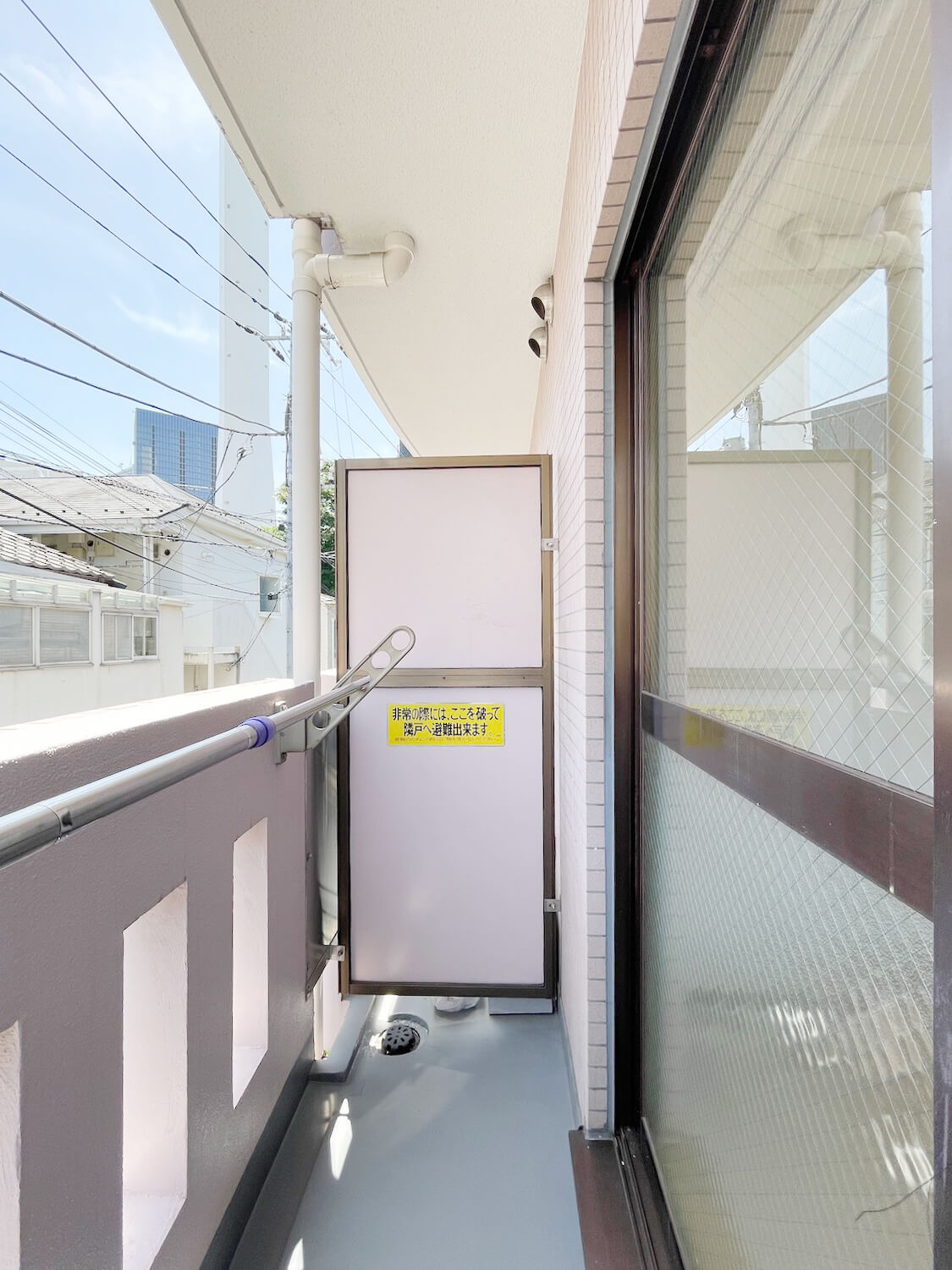 バルコニー　西向きバルコニー（別の部屋の写真です