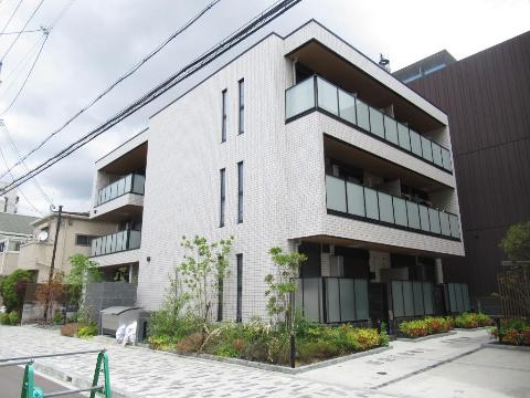 茨木市駅前３
