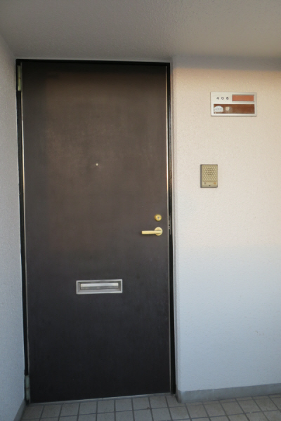 玄関　郵便受け付玄関ドア
