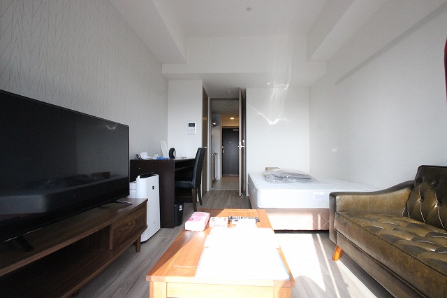 居室・リビング　同物件別室です。