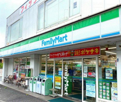 コンビニ　ファミリーマート 横浜本牧店（コンビニ）まで965m