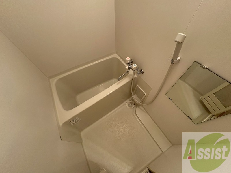 バス・シャワールーム　お風呂です。ゆっくりお風呂につかるのも体に良いですね～