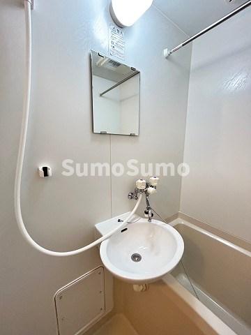 洗面設備　コンパクトで使いやすい洗面所