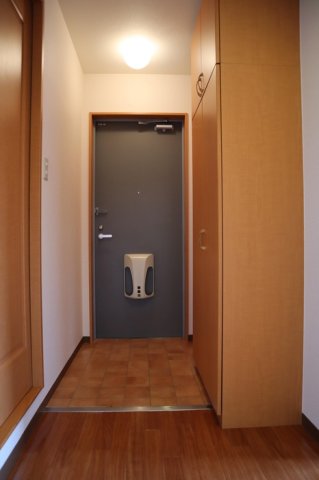 玄関　シンプルで使いやすい玄関です