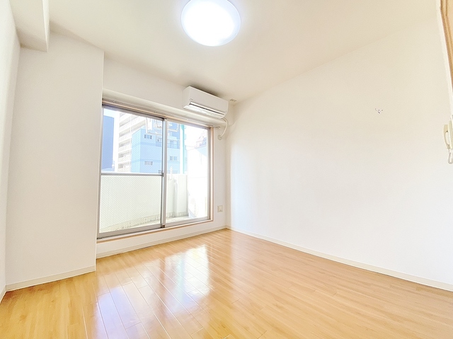 その他設備　エアコン・フローリング