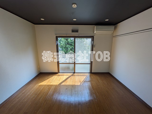 居室・リビング　6帖洋室