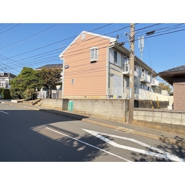 建物外観　緑溢れる閑静な住宅地♪