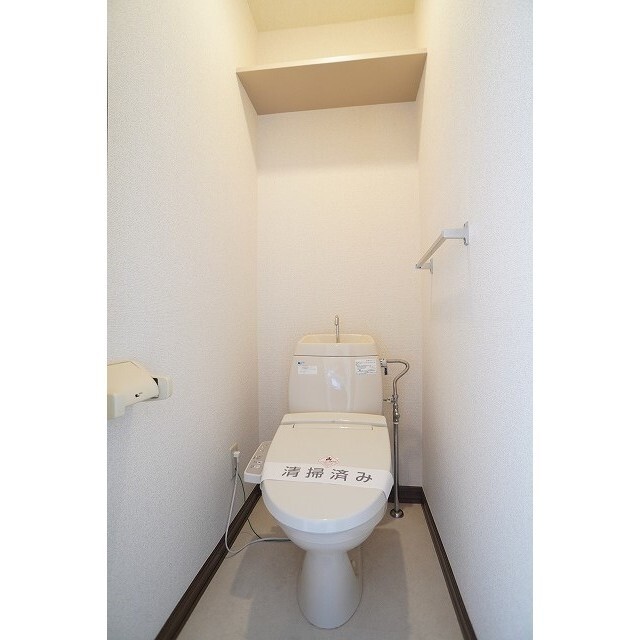 トイレ　温水洗浄便座付のトイレ♪