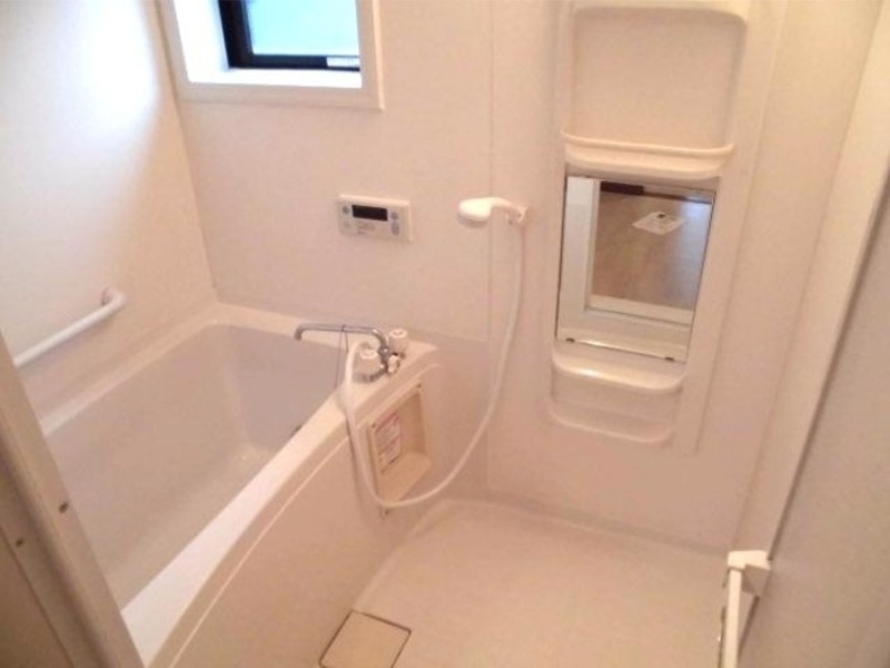 バス・シャワールーム　図面と現状に相違がある場合には現状を優先