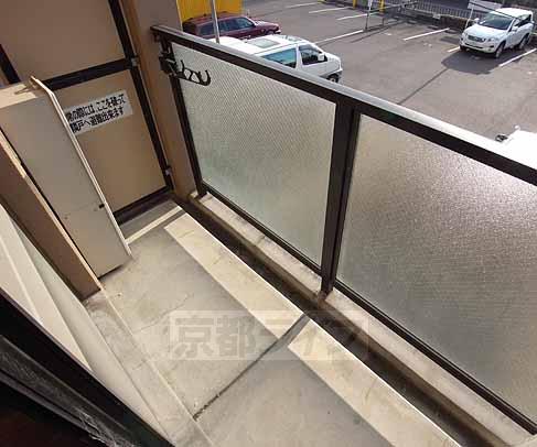 バルコニー　日当たり良好なベランダです。