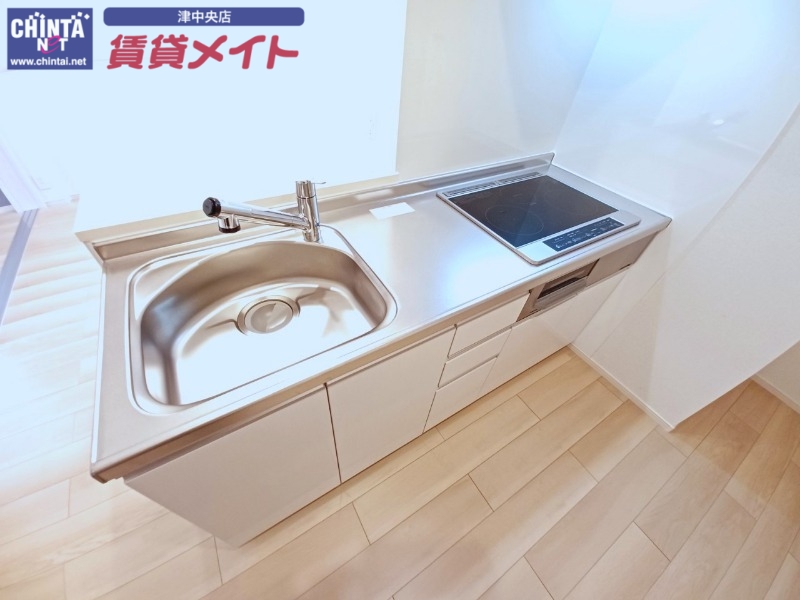 キッチン　同型参考写真