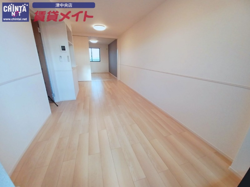 居室・リビング　同型参考写真