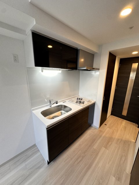 キッチン　※別号室の参考写真、現況優先※