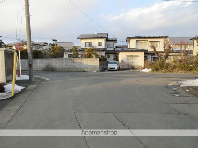 スーパー　（株）ジョイス／見前店（スーパー）まで622m