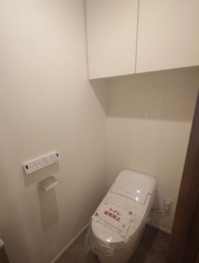 トイレ　別号室参考写真