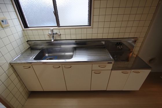 キッチン　※別のお部屋の写真です。