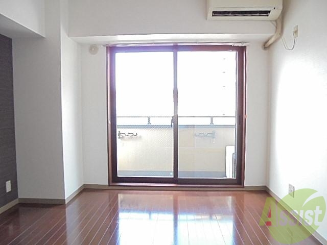 その他部屋・スペース　日当たりのいいお部屋でお布団を敷いておやすみくださいませ。