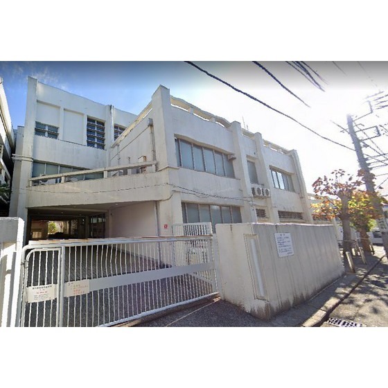 図書館　横浜商科大学図書館（図書館）まで1064m