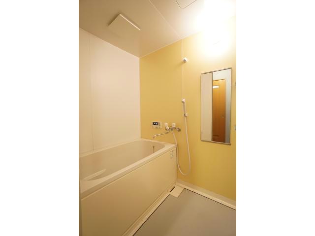 バス・シャワールーム　オシャレな浴室