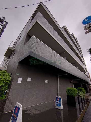 建物外観　レグノスイート三軒茶屋