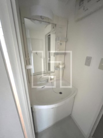 洗面設備　アーデンタワー立売堀　独立洗面化粧台